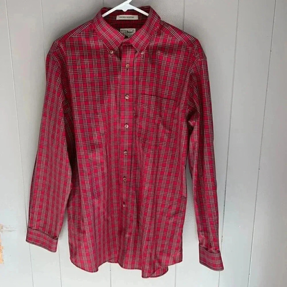L.L.‎ Bean Mens Plaid Button Down Wrinkle Resistant Red Size Medium Shirt - Picture 1 of 3